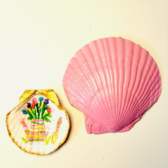 Handmade “mommy & Me” Shell Ring Dish Pair With Handpainted Design - Picture 11 of 11